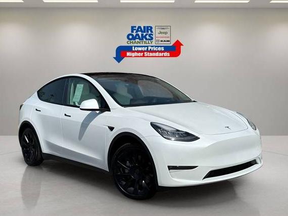TESLA MODEL Y 2022 7SAYGDEE6NF394223 image